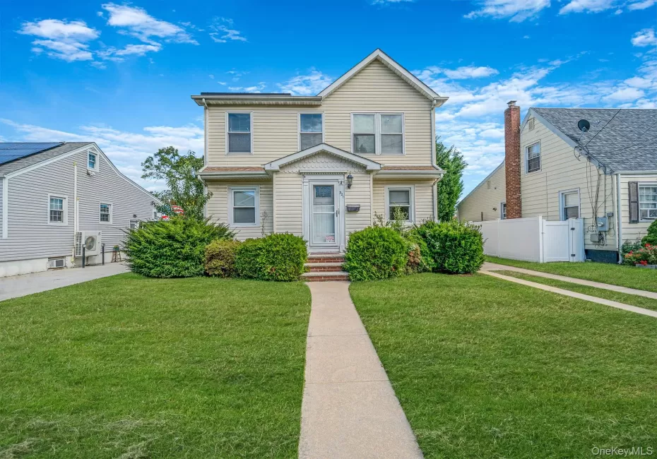321 Maplegrove Avenue, Hempstead, NY, 4 Bedrooms Bedrooms, 10 Rooms Rooms,2 BathroomsBathrooms,Residential,For Rent,Maplegrove,0,1063747 321 Maplegrove Avenue, Hempstead, NY, 4 Bedrooms Bedrooms, 10 Rooms Rooms,2 BathroomsBathrooms,Residential,For Rent,Maplegrove,0,1063747