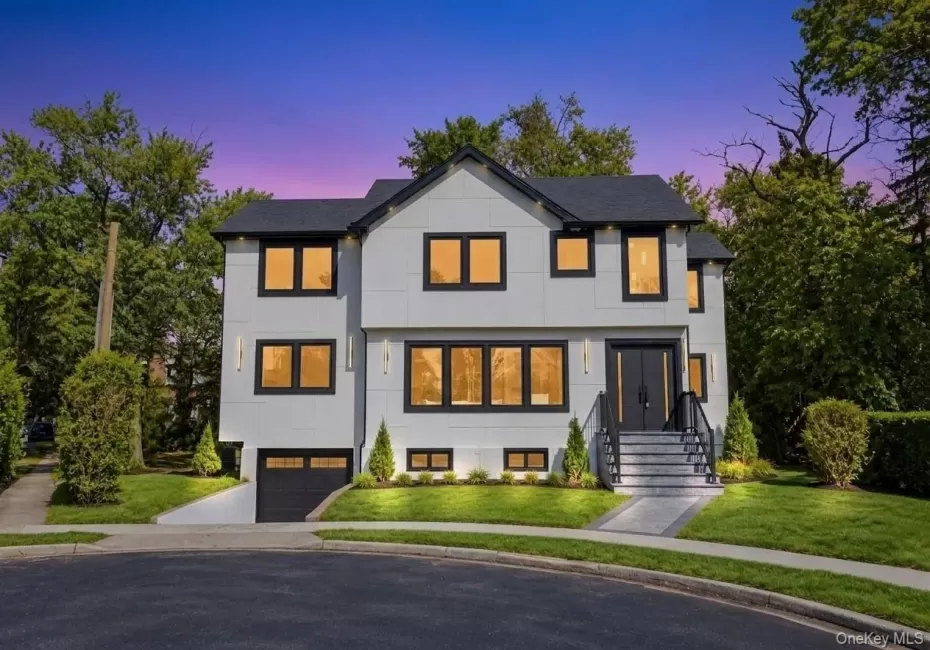 1 Garland Lane, Hempstead, NY, 5 Bedrooms Bedrooms, 10 Rooms Rooms,3 BathroomsBathrooms,Residential,For Rent,Garland,0,1058620 1 Garland Lane, Hempstead, NY, 5 Bedrooms Bedrooms, 10 Rooms Rooms,3 BathroomsBathrooms,Residential,For Rent,Garland,0,1058620