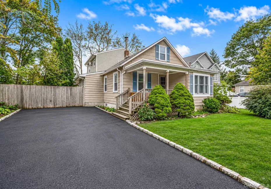 34 19th Street, Huntington, NY, 3 Bedrooms Bedrooms, 10 Rooms Rooms,2 BathroomsBathrooms,Residential,For Rent,19th,0,1064963 34 19th Street, Huntington, NY, 3 Bedrooms Bedrooms, 10 Rooms Rooms,2 BathroomsBathrooms,Residential,For Rent,19th,0,1064963