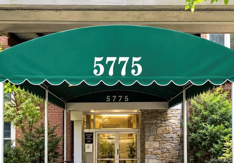 Welcome to FIELDSTONE PLAZA, "the leafy Bronx enclave" New York Times Welcome to FIELDSTONE PLAZA, "the leafy Bronx enclave" New York Times