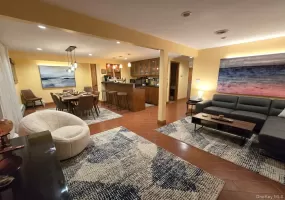 2364 BEVERLY Road, Hempstead, NY, 4 Rooms Rooms,1 BathroomBathrooms,Residential Lease,For Rent,BEVERLY,0,1065458 2364 BEVERLY Road, Hempstead, NY, 4 Rooms Rooms,1 BathroomBathrooms,Residential Lease,For Rent,BEVERLY,0,1065458