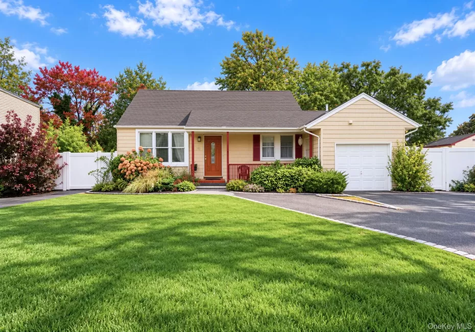 99 Deer Lake Drive, Babylon, NY, 4 Bedrooms Bedrooms, 10 Rooms Rooms,3 BathroomsBathrooms,Residential,For Rent,Deer Lake,0,1062184 99 Deer Lake Drive, Babylon, NY, 4 Bedrooms Bedrooms, 10 Rooms Rooms,3 BathroomsBathrooms,Residential,For Rent,Deer Lake,0,1062184