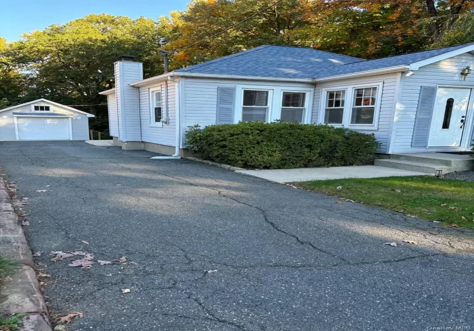 101 Gatto Lane, Orangetown, NY, 2 Bedrooms Bedrooms, 8 Rooms Rooms,2 BathroomsBathrooms,Residential Lease,For Rent,Gatto,0,1065007 101 Gatto Lane, Orangetown, NY, 2 Bedrooms Bedrooms, 8 Rooms Rooms,2 BathroomsBathrooms,Residential Lease,For Rent,Gatto,0,1065007