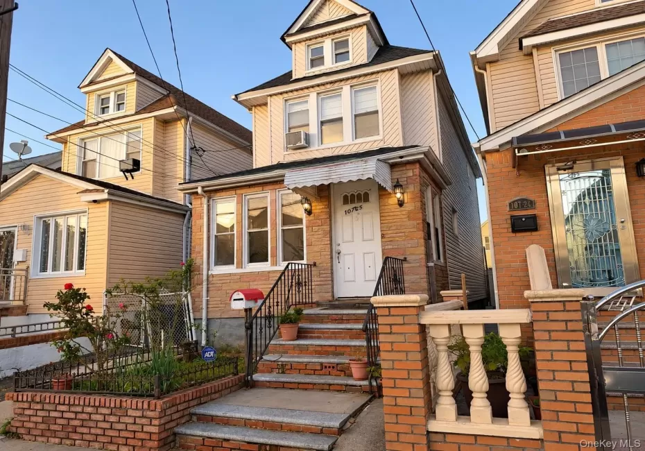 10725 115th Street, New York, NY, 3 Bedrooms Bedrooms, 8 Rooms Rooms,2 BathroomsBathrooms,Residential,For Rent,115th,0,1064919 10725 115th Street, New York, NY, 3 Bedrooms Bedrooms, 8 Rooms Rooms,2 BathroomsBathrooms,Residential,For Rent,115th,0,1064919
