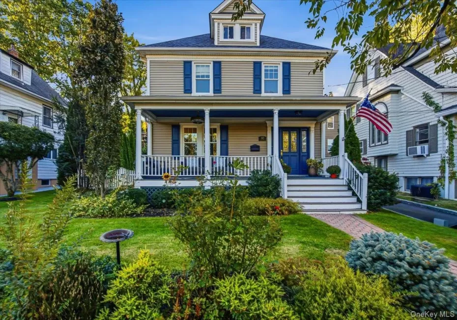 92 Webster Avenue, North Hempstead, NY, 4 Bedrooms Bedrooms, 7 Rooms Rooms,1 BathroomBathrooms,Residential,For Rent,Webster,0,1064889 92 Webster Avenue, North Hempstead, NY, 4 Bedrooms Bedrooms, 7 Rooms Rooms,1 BathroomBathrooms,Residential,For Rent,Webster,0,1064889