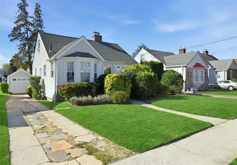 41 Doncaster Road, Hempstead, NY, 3 Bedrooms Bedrooms, 5 Rooms Rooms,1 BathroomBathrooms,Residential,For Rent,Doncaster,0,1064640 41 Doncaster Road, Hempstead, NY, 3 Bedrooms Bedrooms, 5 Rooms Rooms,1 BathroomBathrooms,Residential,For Rent,Doncaster,0,1064640