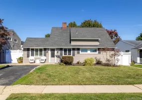 141 Horn Lane, Hempstead, NY, 4 Bedrooms Bedrooms, 8 Rooms Rooms,2 BathroomsBathrooms,Residential,For Rent,Horn,0,1064893 141 Horn Lane, Hempstead, NY, 4 Bedrooms Bedrooms, 8 Rooms Rooms,2 BathroomsBathrooms,Residential,For Rent,Horn,0,1064893