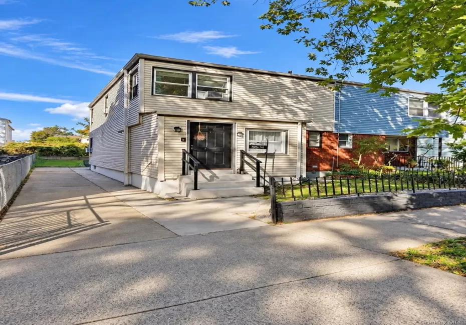 136-10 222nd Street, New York, NY, 3 Bedrooms Bedrooms, 10 Rooms Rooms,2 BathroomsBathrooms,Residential,For Rent,222nd,0,1065225 136-10 222nd Street, New York, NY, 3 Bedrooms Bedrooms, 10 Rooms Rooms,2 BathroomsBathrooms,Residential,For Rent,222nd,0,1065225