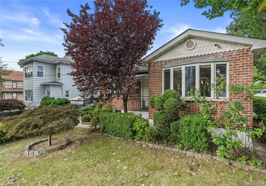 129 Sweetfield Circle, Yonkers, NY, 3 Bedrooms Bedrooms, 8 Rooms Rooms,2 BathroomsBathrooms,Residential,For Rent,Sweetfield,0,1038558 129 Sweetfield Circle, Yonkers, NY, 3 Bedrooms Bedrooms, 8 Rooms Rooms,2 BathroomsBathrooms,Residential,For Rent,Sweetfield,0,1038558
