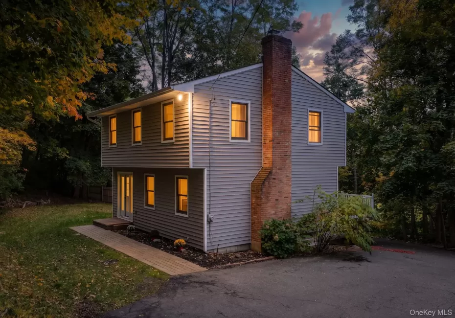 28 Wilson Place, Cornwall, NY, 3 Bedrooms Bedrooms, 6 Rooms Rooms,1 BathroomBathrooms,Residential,For Rent,Wilson,0,1060562 28 Wilson Place, Cornwall, NY, 3 Bedrooms Bedrooms, 6 Rooms Rooms,1 BathroomBathrooms,Residential,For Rent,Wilson,0,1060562