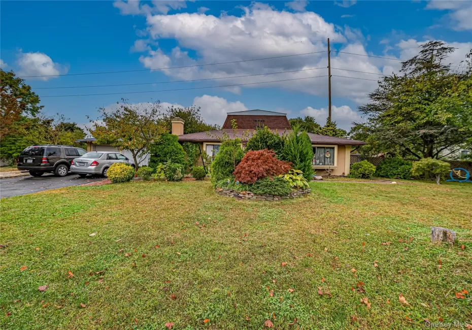 8 Marie Crescent, Brookhaven, NY, 4 Bedrooms Bedrooms, 7 Rooms Rooms,3 BathroomsBathrooms,Residential,For Rent,Marie,0,1065358 8 Marie Crescent, Brookhaven, NY, 4 Bedrooms Bedrooms, 7 Rooms Rooms,3 BathroomsBathrooms,Residential,For Rent,Marie,0,1065358