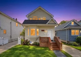 14 4th Street, North Hempstead, NY, 3 Bedrooms Bedrooms, 8 Rooms Rooms,2 BathroomsBathrooms,Residential,For Rent,4th,0,1064644 14 4th Street, North Hempstead, NY, 3 Bedrooms Bedrooms, 8 Rooms Rooms,2 BathroomsBathrooms,Residential,For Rent,4th,0,1064644