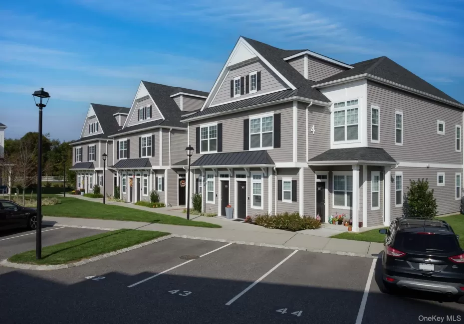 148 Sutton Court, Brookhaven, NY, 2 Bedrooms Bedrooms, 5 Rooms Rooms,2 BathroomsBathrooms,Residential Lease,For Rent,Sutton,0,1065603 148 Sutton Court, Brookhaven, NY, 2 Bedrooms Bedrooms, 5 Rooms Rooms,2 BathroomsBathrooms,Residential Lease,For Rent,Sutton,0,1065603