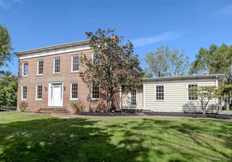 Italianate-style Italianate-style