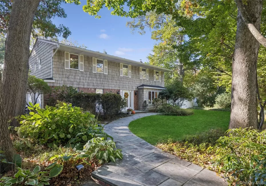 8 Tree Hollow Lane, Huntington, NY, 4 Bedrooms Bedrooms, 10 Rooms Rooms,2 BathroomsBathrooms,Residential,For Rent,Tree Hollow,0,1060888 8 Tree Hollow Lane, Huntington, NY, 4 Bedrooms Bedrooms, 10 Rooms Rooms,2 BathroomsBathrooms,Residential,For Rent,Tree Hollow,0,1060888