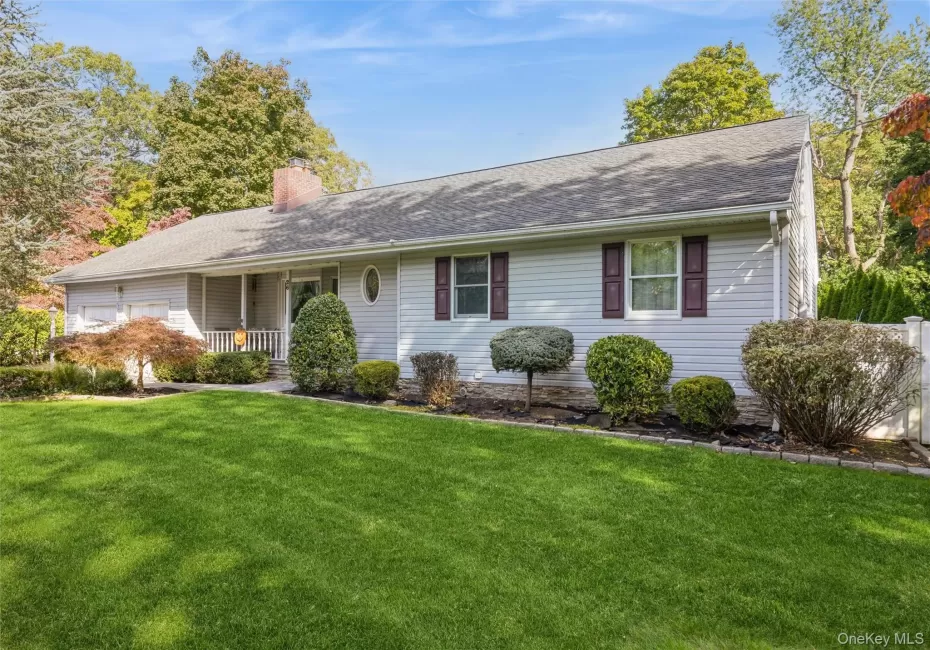 26 Iroquois Avenue, Huntington, NY, 3 Bedrooms Bedrooms, 8 Rooms Rooms,2 BathroomsBathrooms,Residential,For Rent,Iroquois,0,1065196 26 Iroquois Avenue, Huntington, NY, 3 Bedrooms Bedrooms, 8 Rooms Rooms,2 BathroomsBathrooms,Residential,For Rent,Iroquois,0,1065196
