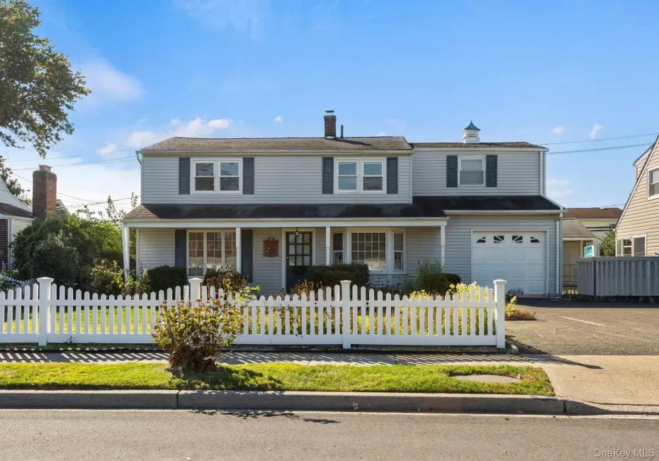 Welcome Home to 30 Hickory Lane Levittown Welcome Home to 30 Hickory Lane Levittown