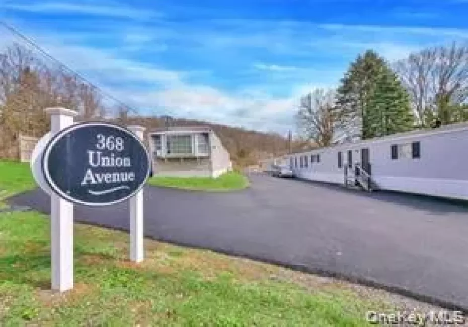 368 Union Avenue, New Windsor, NY, 2 Bedrooms Bedrooms, 5 Rooms Rooms,1 BathroomBathrooms,Residential Lease,For Rent,Union,0,1065847 368 Union Avenue, New Windsor, NY, 2 Bedrooms Bedrooms, 5 Rooms Rooms,1 BathroomBathrooms,Residential Lease,For Rent,Union,0,1065847