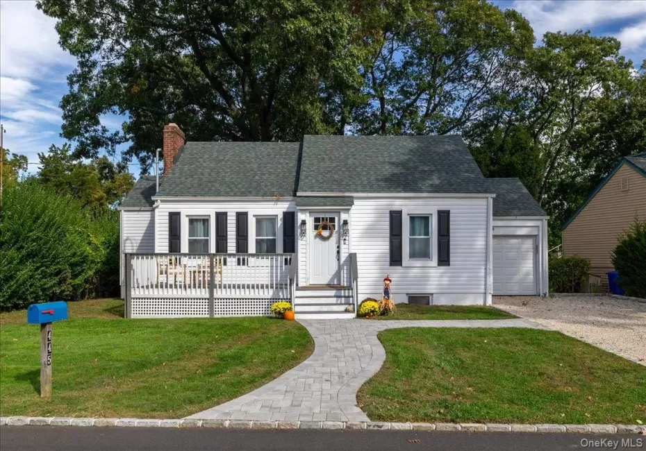 445 Coolidge Drive, Huntington, NY, 3 Bedrooms Bedrooms, 6 Rooms Rooms,2 BathroomsBathrooms,Residential,For Rent,Coolidge,0,1065922 445 Coolidge Drive, Huntington, NY, 3 Bedrooms Bedrooms, 6 Rooms Rooms,2 BathroomsBathrooms,Residential,For Rent,Coolidge,0,1065922