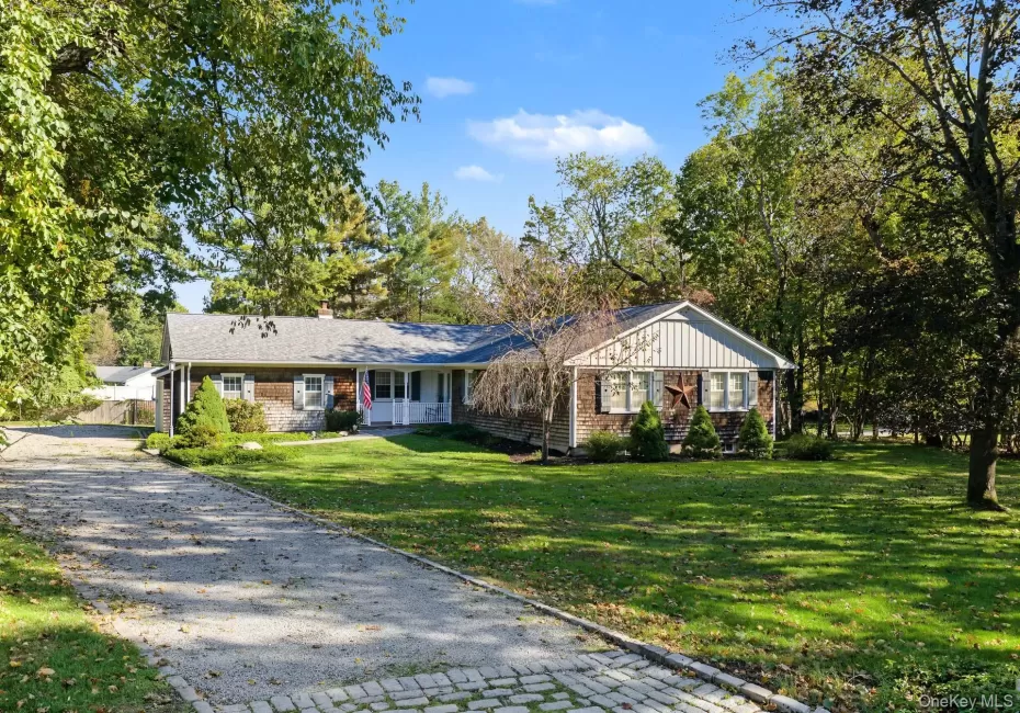 Sprawling Ranch Home Sprawling Ranch Home