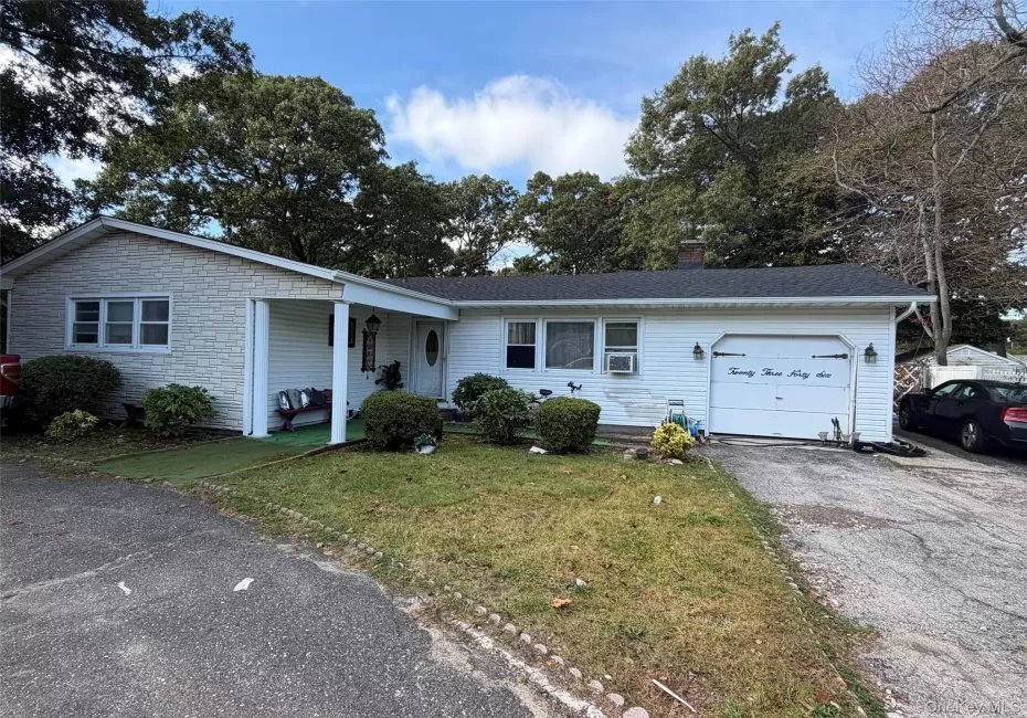 2346 Ocean Avenue, Islip, NY, 4 Bedrooms Bedrooms, 8 Rooms Rooms,2 BathroomsBathrooms,Residential,For Rent,Ocean,0,1065951 2346 Ocean Avenue, Islip, NY, 4 Bedrooms Bedrooms, 8 Rooms Rooms,2 BathroomsBathrooms,Residential,For Rent,Ocean,0,1065951