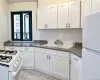24 METROPOLITAN OVAL 24 METROPOLITAN OVAL