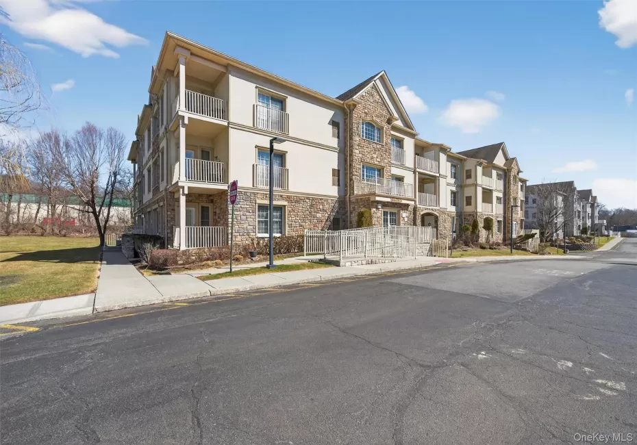 28 De Baun Avenue, Ramapo, NY, 2 Bedrooms Bedrooms, 8 Rooms Rooms,2 BathroomsBathrooms,Residential,For Rent,De Baun,0,1066225 28 De Baun Avenue, Ramapo, NY, 2 Bedrooms Bedrooms, 8 Rooms Rooms,2 BathroomsBathrooms,Residential,For Rent,De Baun,0,1066225