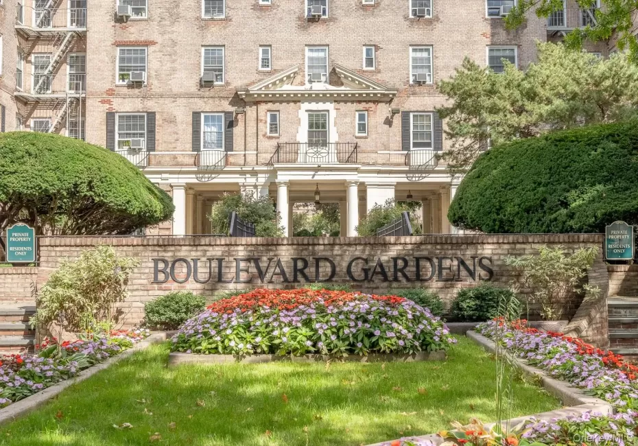 56-07 31st Avenue, New York, NY, 2 Bedrooms Bedrooms, 4 Rooms Rooms,1 BathroomBathrooms,Residential,For Rent,31st,0,1066343 56-07 31st Avenue, New York, NY, 2 Bedrooms Bedrooms, 4 Rooms Rooms,1 BathroomBathrooms,Residential,For Rent,31st,0,1066343