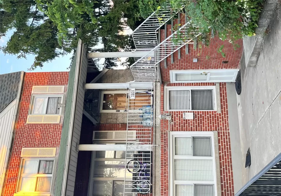 2220 Eastchester Road, New York, NY, 2 Bedrooms Bedrooms, 4 Rooms Rooms,1 BathroomBathrooms,Residential Lease,For Rent,Eastchester,0,1066513 2220 Eastchester Road, New York, NY, 2 Bedrooms Bedrooms, 4 Rooms Rooms,1 BathroomBathrooms,Residential Lease,For Rent,Eastchester,0,1066513