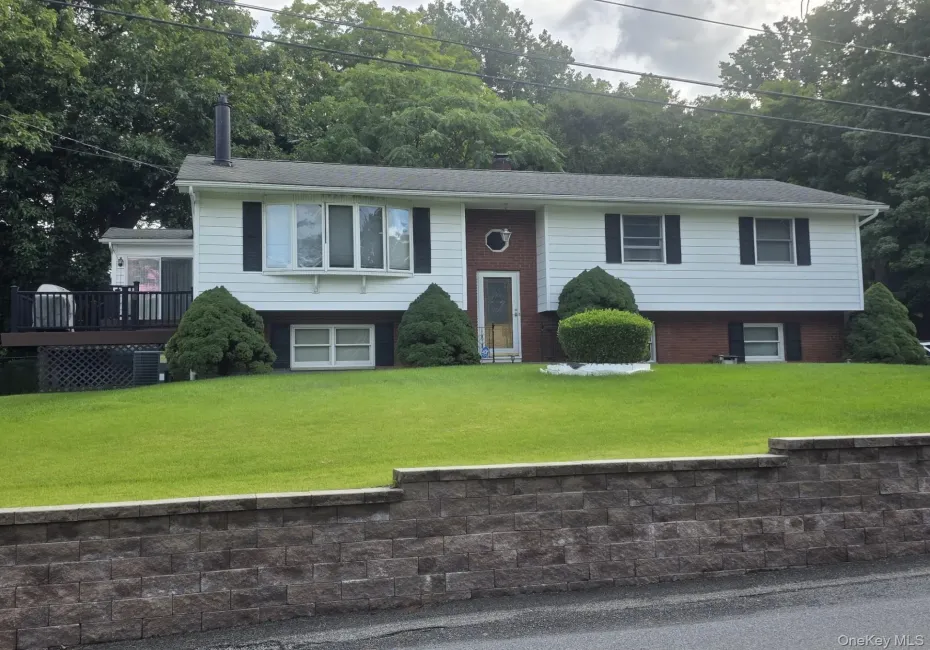 7 Townsend Place, Chester Town, NY, 3 Bedrooms Bedrooms, 9 Rooms Rooms,2 BathroomsBathrooms,Residential,For Rent,Townsend,0,1045305 7 Townsend Place, Chester Town, NY, 3 Bedrooms Bedrooms, 9 Rooms Rooms,2 BathroomsBathrooms,Residential,For Rent,Townsend,0,1045305