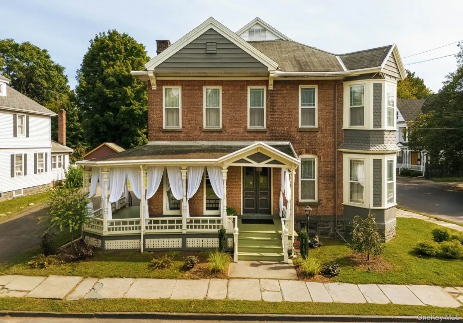 38 Maiden Lane, Kingston, NY, 5 Bedrooms Bedrooms, 10 Rooms Rooms,1 BathroomBathrooms,Residential,For Rent,Maiden,0,1064824 38 Maiden Lane, Kingston, NY, 5 Bedrooms Bedrooms, 10 Rooms Rooms,1 BathroomBathrooms,Residential,For Rent,Maiden,0,1064824
