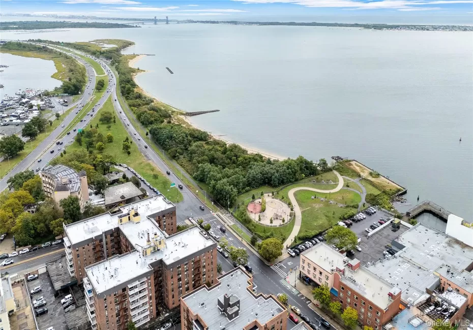 2800 Coyle Street, New York, NY, 3 Bedrooms Bedrooms, 7 Rooms Rooms,1 BathroomBathrooms,Residential,For Rent,Coyle,0,978521 2800 Coyle Street, New York, NY, 3 Bedrooms Bedrooms, 7 Rooms Rooms,1 BathroomBathrooms,Residential,For Rent,Coyle,0,978521