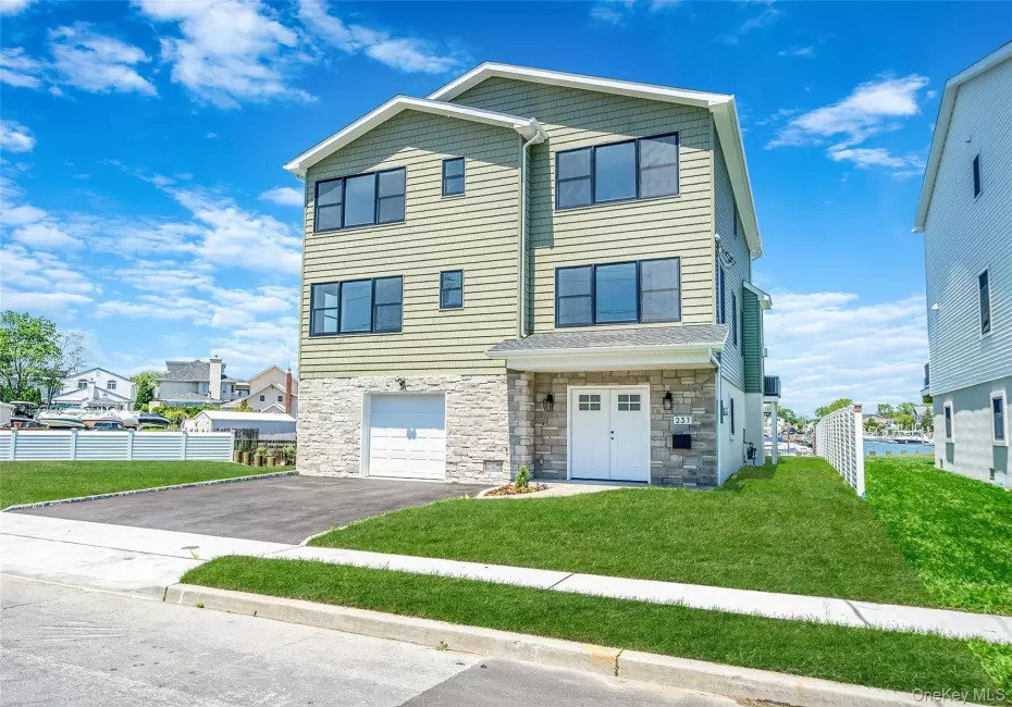 237 Mott Street, Hempstead, NY, 4 Bedrooms Bedrooms, 9 Rooms Rooms,3 BathroomsBathrooms,Residential,For Rent,Mott,0,985593 237 Mott Street, Hempstead, NY, 4 Bedrooms Bedrooms, 9 Rooms Rooms,3 BathroomsBathrooms,Residential,For Rent,Mott,0,985593