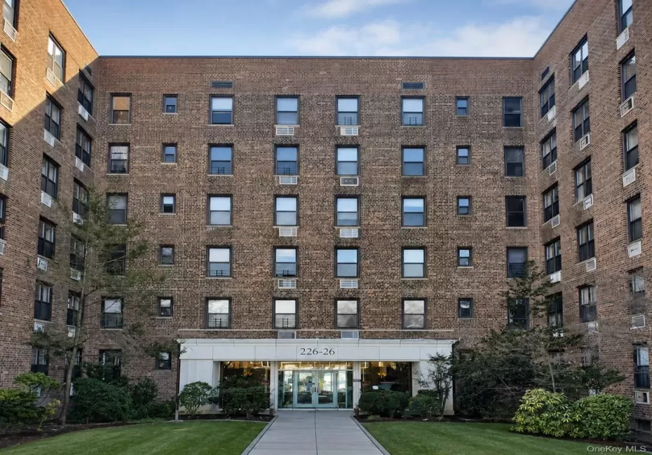 226-26 Union Turnpike, New York, NY, 2 Bedrooms Bedrooms, 5 Rooms Rooms,1 BathroomBathrooms,Residential,For Rent,Union Turnpike,0,KEY964364 226-26 Union Turnpike, New York, NY, 2 Bedrooms Bedrooms, 5 Rooms Rooms,1 BathroomBathrooms,Residential,For Rent,Union Turnpike,0,KEY964364