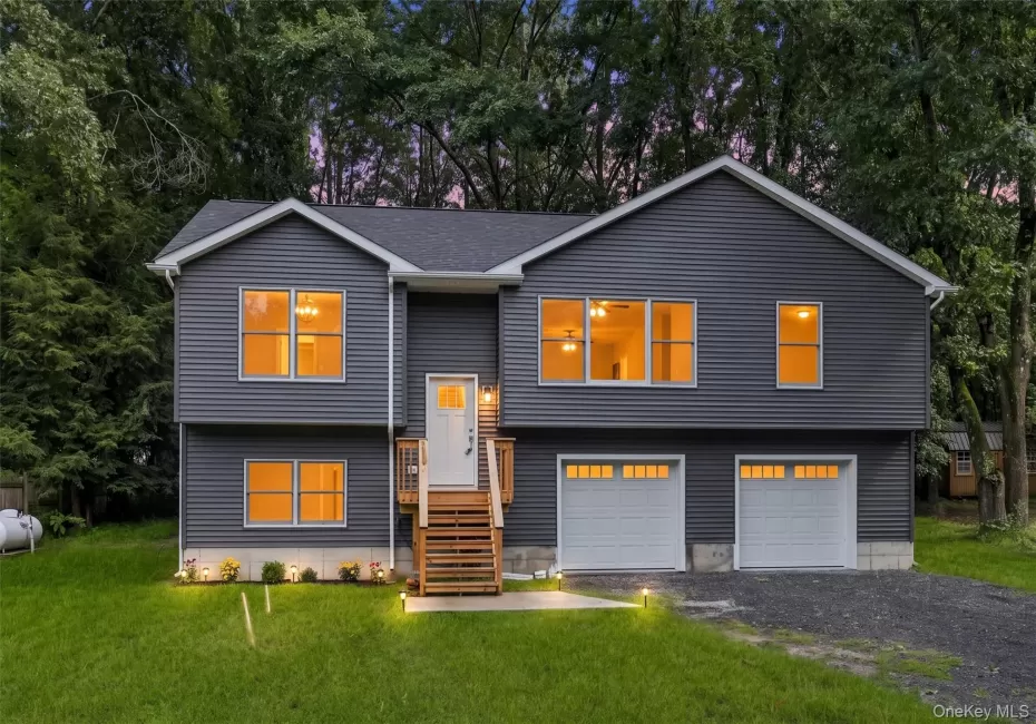 6 Mark Drive, Deerpark, NY, 3 Bedrooms Bedrooms, 7 Rooms Rooms,2 BathroomsBathrooms,Residential,For Rent,Mark,0,965601 6 Mark Drive, Deerpark, NY, 3 Bedrooms Bedrooms, 7 Rooms Rooms,2 BathroomsBathrooms,Residential,For Rent,Mark,0,965601