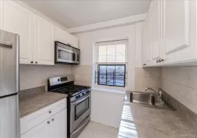 7811 Main Street, New York, NY, 1 Bedroom Bedrooms, 3 Rooms Rooms,1 BathroomBathrooms,Residential,For Rent,Main,0,975956 7811 Main Street, New York, NY, 1 Bedroom Bedrooms, 3 Rooms Rooms,1 BathroomBathrooms,Residential,For Rent,Main,0,975956