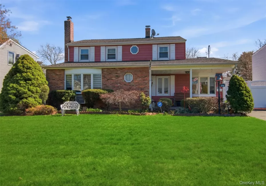 268 Curtis Avenue, North Hempstead, NY, 4 Bedrooms Bedrooms, 7 Rooms Rooms,2 BathroomsBathrooms,Residential,For Rent,Curtis,0,983023 268 Curtis Avenue, North Hempstead, NY, 4 Bedrooms Bedrooms, 7 Rooms Rooms,2 BathroomsBathrooms,Residential,For Rent,Curtis,0,983023