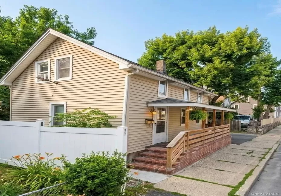 21 Center Street, Highlands, NY, 3 Bedrooms Bedrooms, 7 Rooms Rooms,1 BathroomBathrooms,Residential,For Rent,Center,0,985113 21 Center Street, Highlands, NY, 3 Bedrooms Bedrooms, 7 Rooms Rooms,1 BathroomBathrooms,Residential,For Rent,Center,0,985113