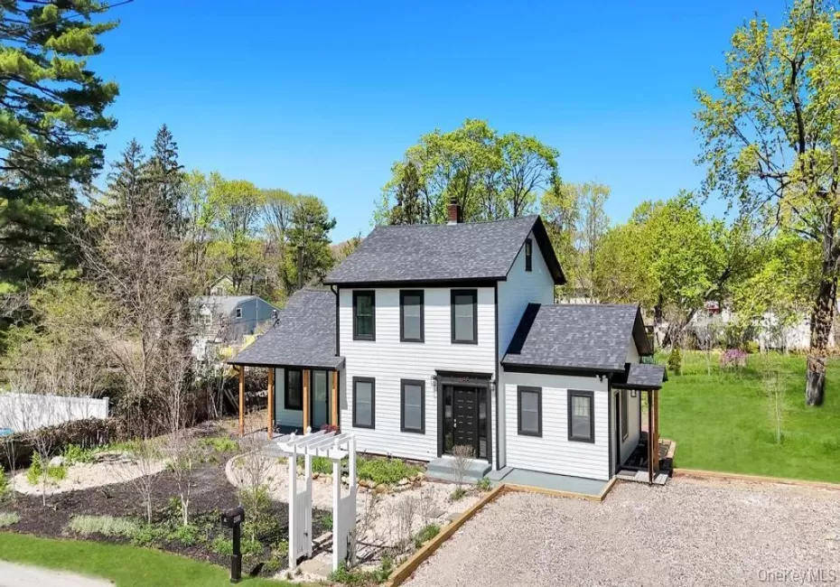 485 Long Island Avenue, Brookhaven, NY, 3 Bedrooms Bedrooms, 7 Rooms Rooms,3 BathroomsBathrooms,Residential,For Rent,Long Island,0,KEY985724 485 Long Island Avenue, Brookhaven, NY, 3 Bedrooms Bedrooms, 7 Rooms Rooms,3 BathroomsBathrooms,Residential,For Rent,Long Island,0,KEY985724
