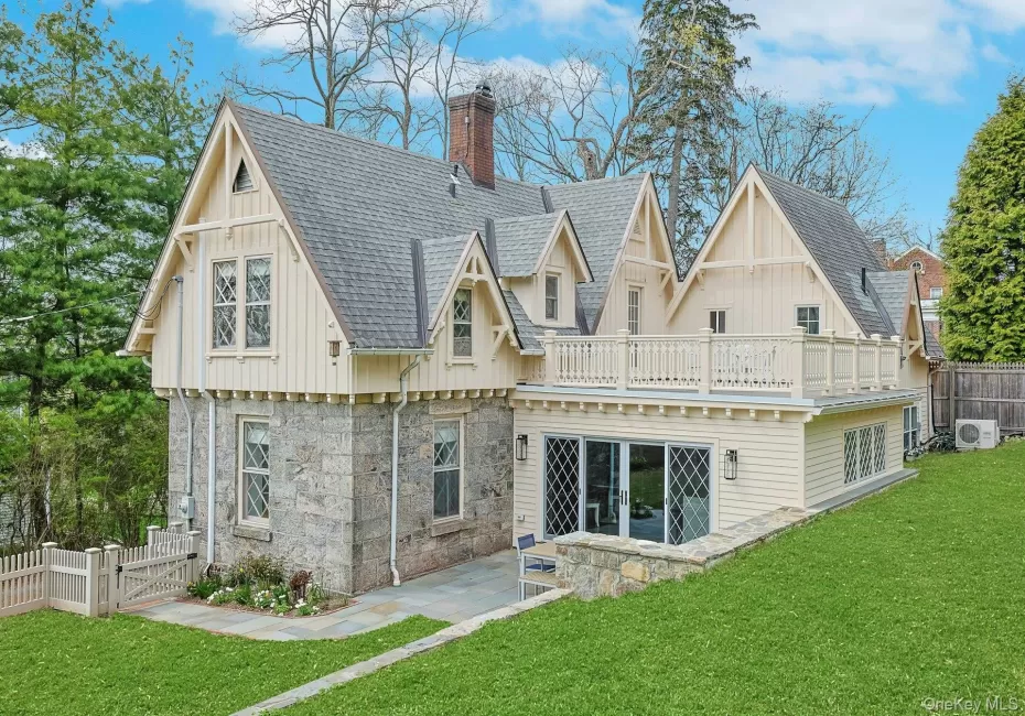 9 Strawberry Lane, Greenburgh, NY, 4 Bedrooms Bedrooms, 8 Rooms Rooms,2 BathroomsBathrooms,Residential,For Rent,Strawberry,0,976939 9 Strawberry Lane, Greenburgh, NY, 4 Bedrooms Bedrooms, 8 Rooms Rooms,2 BathroomsBathrooms,Residential,For Rent,Strawberry,0,976939