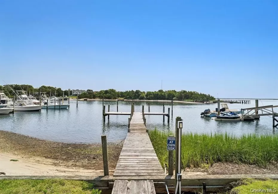 35 Gardners Lane, Southampton, NY, 4 Bedrooms Bedrooms, 8 Rooms Rooms,5 BathroomsBathrooms,Residential,For Rent,Gardners,0,993209 35 Gardners Lane, Southampton, NY, 4 Bedrooms Bedrooms, 8 Rooms Rooms,5 BathroomsBathrooms,Residential,For Rent,Gardners,0,993209