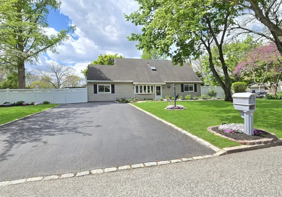 19 Hartsdale Lane, Brookhaven, NY, 3 Bedrooms Bedrooms, 7 Rooms Rooms,2 BathroomsBathrooms,Residential,For Rent,Hartsdale,0,997925 19 Hartsdale Lane, Brookhaven, NY, 3 Bedrooms Bedrooms, 7 Rooms Rooms,2 BathroomsBathrooms,Residential,For Rent,Hartsdale,0,997925