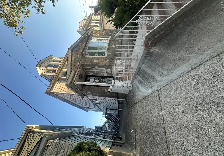 7332 53rd Road, New York, NY, 3 Bedrooms Bedrooms, 11 Rooms Rooms,1 BathroomBathrooms,Residential,For Rent,53rd,0,998167 7332 53rd Road, New York, NY, 3 Bedrooms Bedrooms, 11 Rooms Rooms,1 BathroomBathrooms,Residential,For Rent,53rd,0,998167