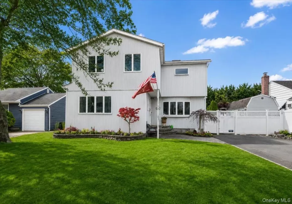 44 End Avenue, Oyster Bay, NY, 3 Bedrooms Bedrooms, 9 Rooms Rooms,4 BathroomsBathrooms,Residential,For Rent,End,0,KEY985922 44 End Avenue, Oyster Bay, NY, 3 Bedrooms Bedrooms, 9 Rooms Rooms,4 BathroomsBathrooms,Residential,For Rent,End,0,KEY985922