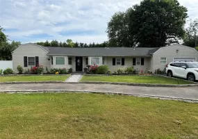 62 Bayside Avenue, Babylon, NY, 4 Bedrooms Bedrooms, 8 Rooms Rooms,3 BathroomsBathrooms,Residential,For Rent,Bayside,0,KEY966229 62 Bayside Avenue, Babylon, NY, 4 Bedrooms Bedrooms, 8 Rooms Rooms,3 BathroomsBathrooms,Residential,For Rent,Bayside,0,KEY966229