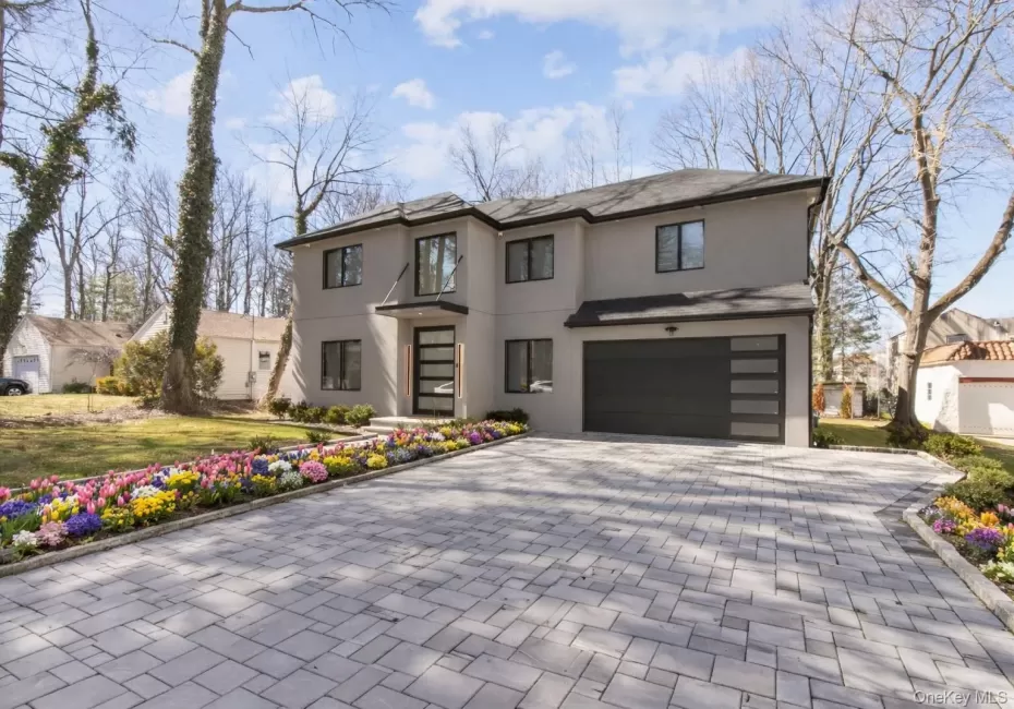 1 Bentley Road, North Hempstead, NY, 5 Bedrooms Bedrooms, 10 Rooms Rooms,4 BathroomsBathrooms,Residential,For Rent,Bentley,0,968667 1 Bentley Road, North Hempstead, NY, 5 Bedrooms Bedrooms, 10 Rooms Rooms,4 BathroomsBathrooms,Residential,For Rent,Bentley,0,968667