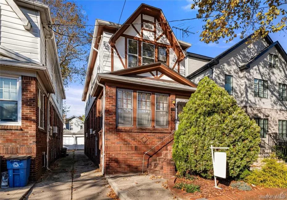 1328 35th Street, New York, NY, 4 Bedrooms Bedrooms, 10 Rooms Rooms,1 BathroomBathrooms,Residential,For Rent,35th,0,KEY968051 1328 35th Street, New York, NY, 4 Bedrooms Bedrooms, 10 Rooms Rooms,1 BathroomBathrooms,Residential,For Rent,35th,0,KEY968051
