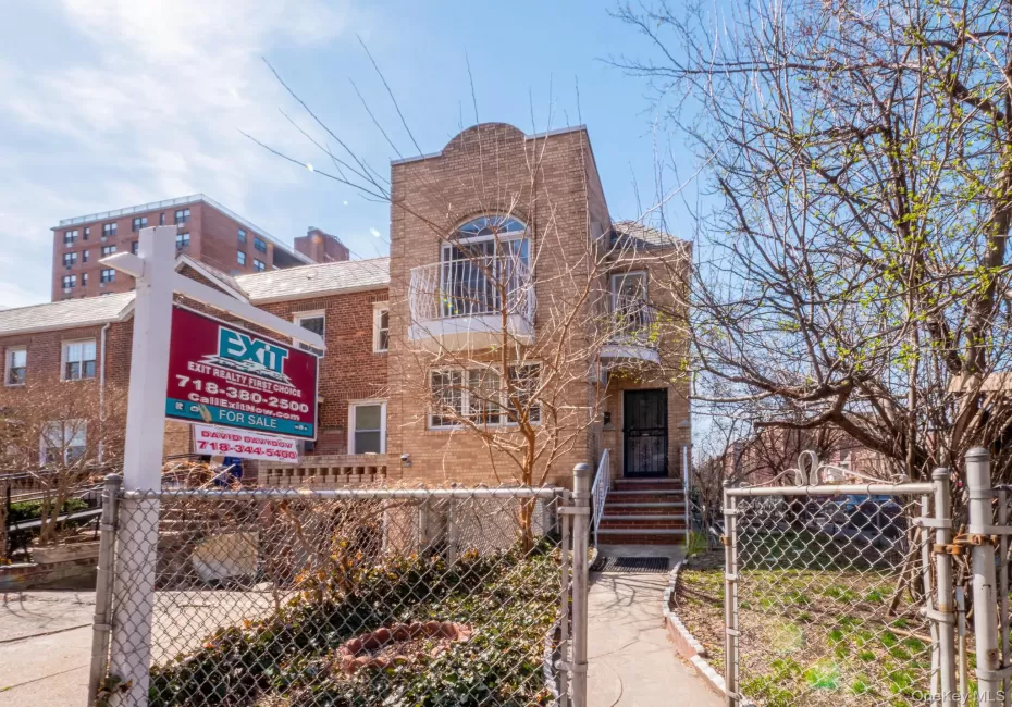 98-25 67th Avenue, New York, NY, 4 Bedrooms Bedrooms, 6 Rooms Rooms,2 BathroomsBathrooms,Residential,For Rent,67th,0,975919 98-25 67th Avenue, New York, NY, 4 Bedrooms Bedrooms, 6 Rooms Rooms,2 BathroomsBathrooms,Residential,For Rent,67th,0,975919