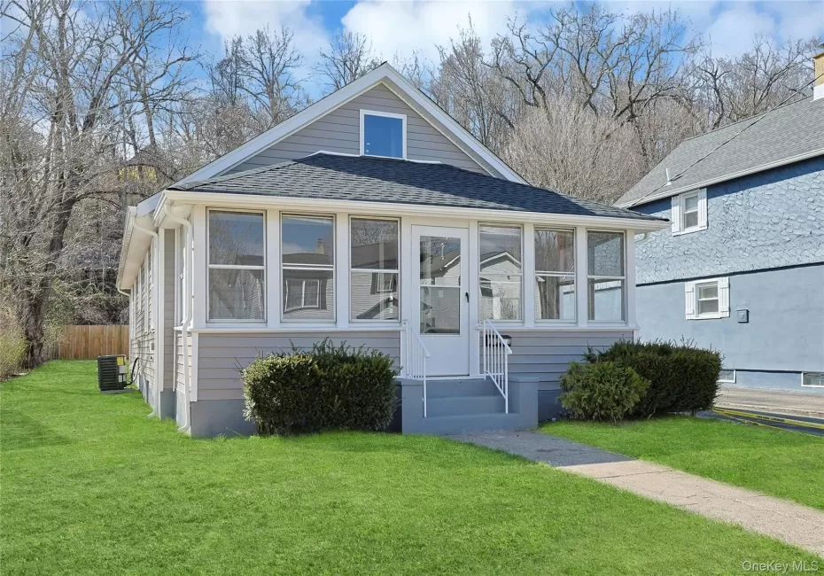 13 Richard Street, Ramapo, NY, 2 Bedrooms Bedrooms, 7 Rooms Rooms,1 BathroomBathrooms,Residential,For Rent,Richard,0,977105 13 Richard Street, Ramapo, NY, 2 Bedrooms Bedrooms, 7 Rooms Rooms,1 BathroomBathrooms,Residential,For Rent,Richard,0,977105
