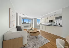 11817 Union Turnpike, New York, NY, 3 Bedrooms Bedrooms, 9 Rooms Rooms,2 BathroomsBathrooms,Residential,For Rent,Union,0,KEY973728 11817 Union Turnpike, New York, NY, 3 Bedrooms Bedrooms, 9 Rooms Rooms,2 BathroomsBathrooms,Residential,For Rent,Union,0,KEY973728